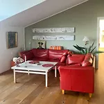 Architect-designed House With Private Nyaraló