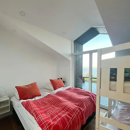 Architect-designed House With Private *