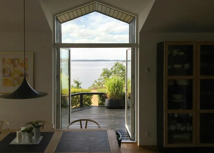 Architect-designed House With Private Ferienhaus Løgstrup