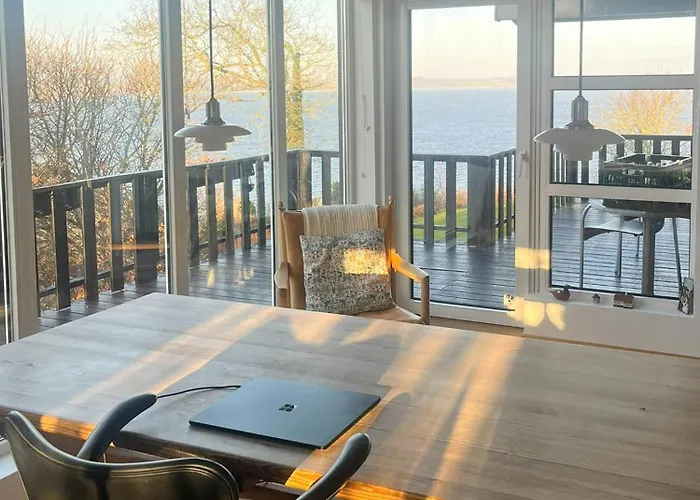 Architect-designed House With Private Ferienhaus Løgstrup